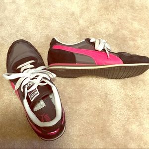 Puma sneakers. Gently worn